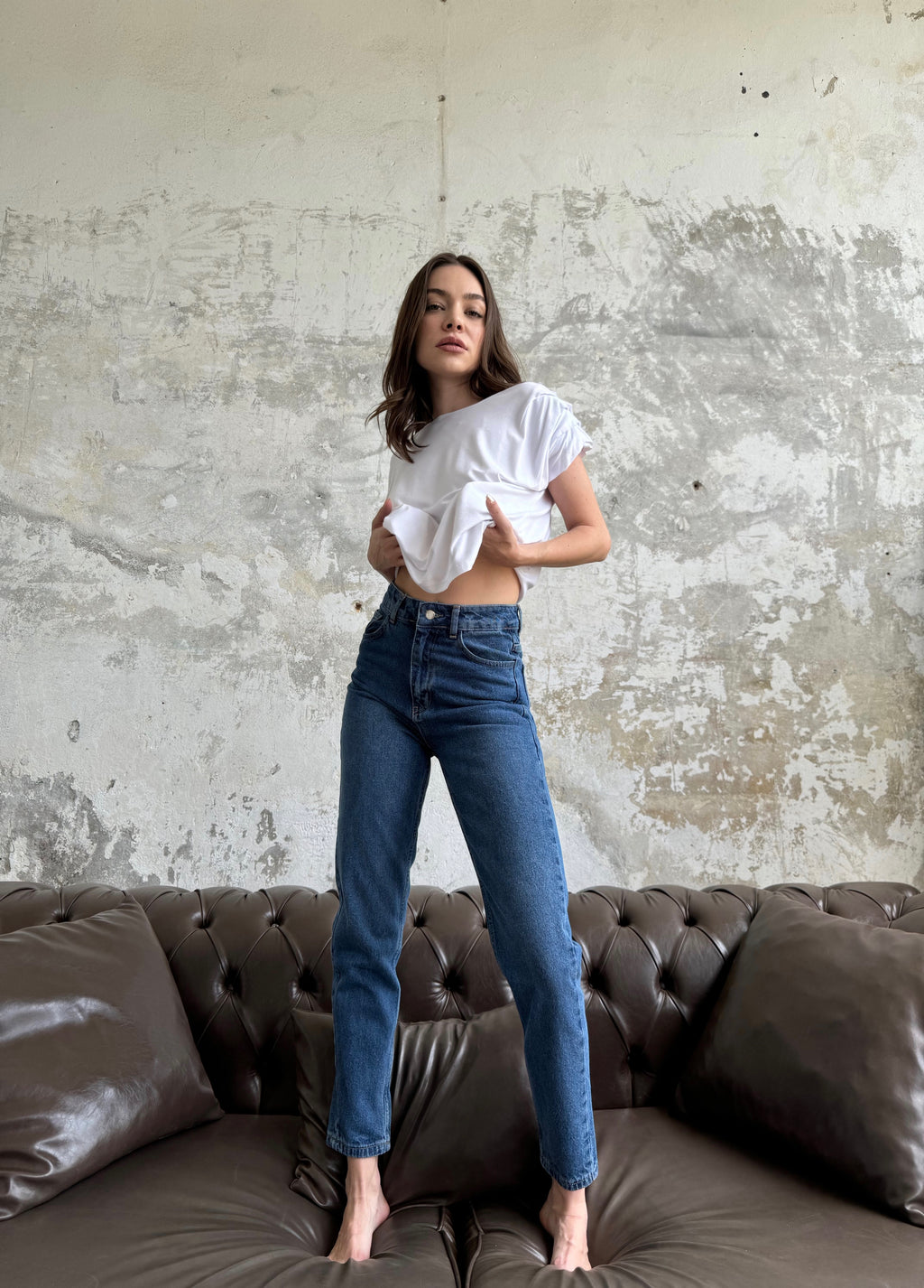 High-Waist Mom Jeans – Vintage Blue