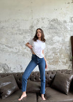 High-Waist Mom Jeans – Vintage Blue